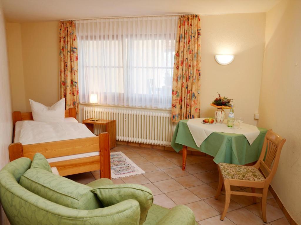 Hotel Haus Kylltal Zendscheid Habitación foto